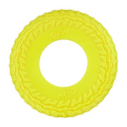 Nerf Dog - Disque Volant à Texture de Pneu 22.5 cm - Jouet à Lancer et à Rapporter pour Chiens