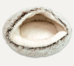 Voir l’image dans la galerie, GOO-EEZ Lit Rond Peluche à Capuche Marron Clair 19.5"